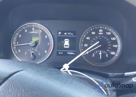 2021 Hyundai Tucson Value z USA, uszkodzony, nr VIN KM8J33A46MU412058